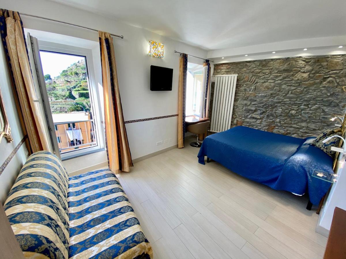 The Manarola Main Plaza Exterior foto