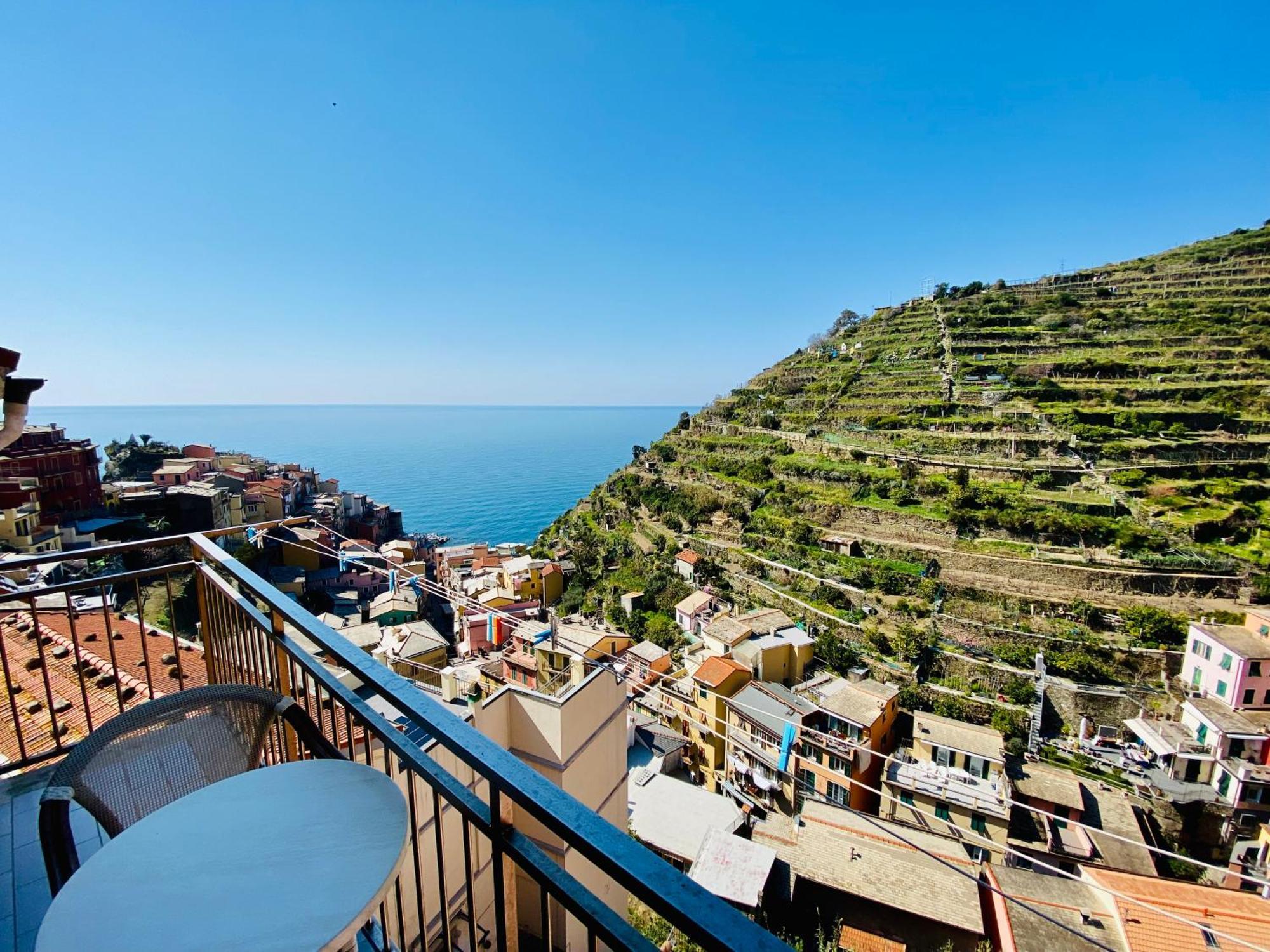 The Manarola Main Plaza Exterior foto